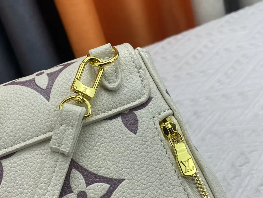 Louis Vuitton◇新しい小さなバックパックが発売されました M80738 80783 45764 81353-BRAND OFF