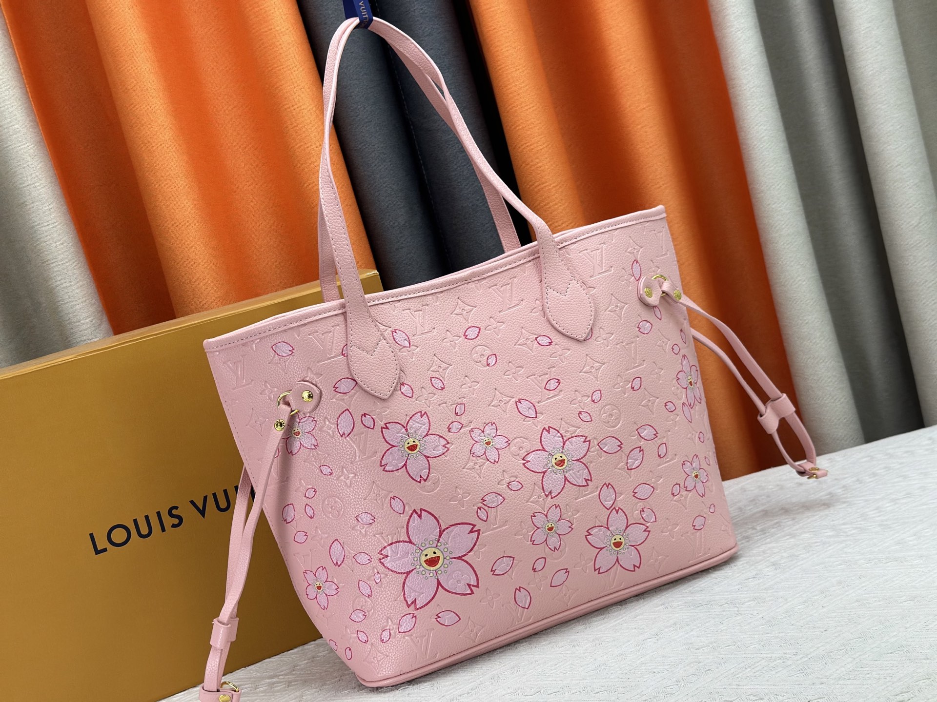 LOUIS VUITTON ルイヴィトン Neverfull 村上 隆 ミドルサイズのハンドバッグ-BRAND OFF