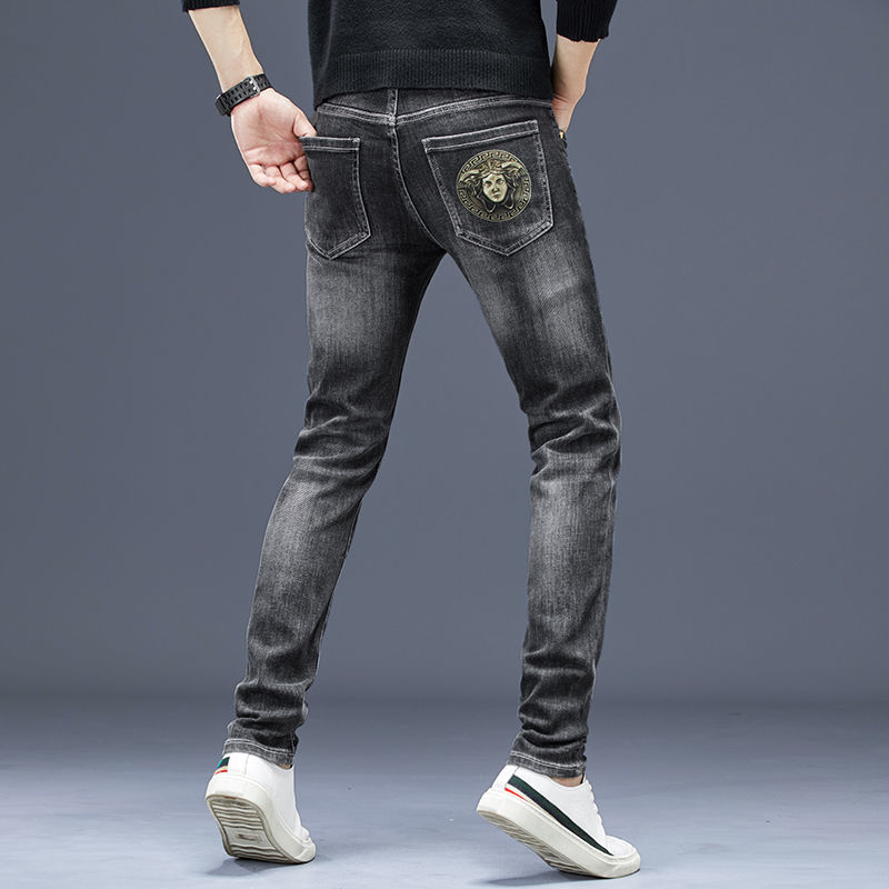 【VERSACE公式旗艦店】ご好評に付き再入荷！！-BRAND OFF
