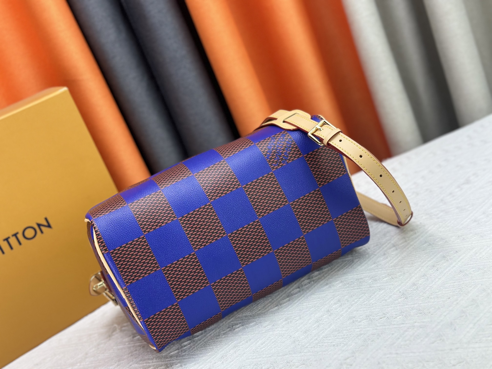 LOUIS VUITTON ルイヴィトン SEEDY SOFT 30 クロスボディバッグ-BRAND OFF