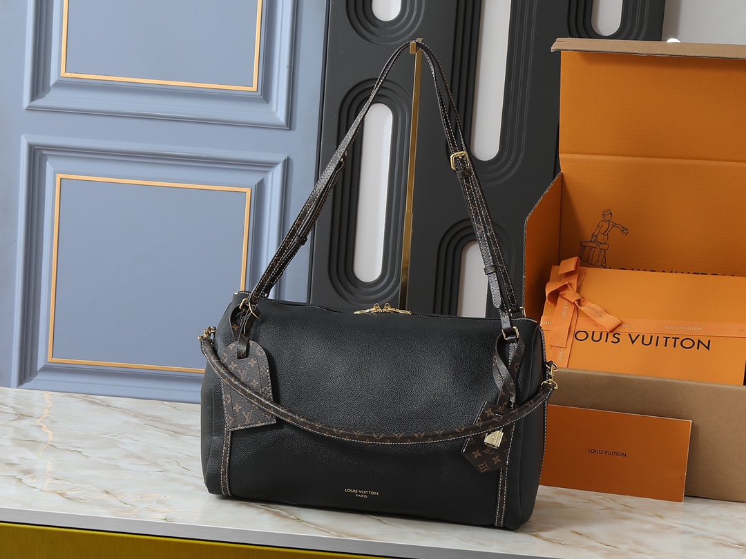 LOUIS VUITTON ルイヴィトン 大人気 ショルダーバッグ M13668 M13667-BRAND OFF