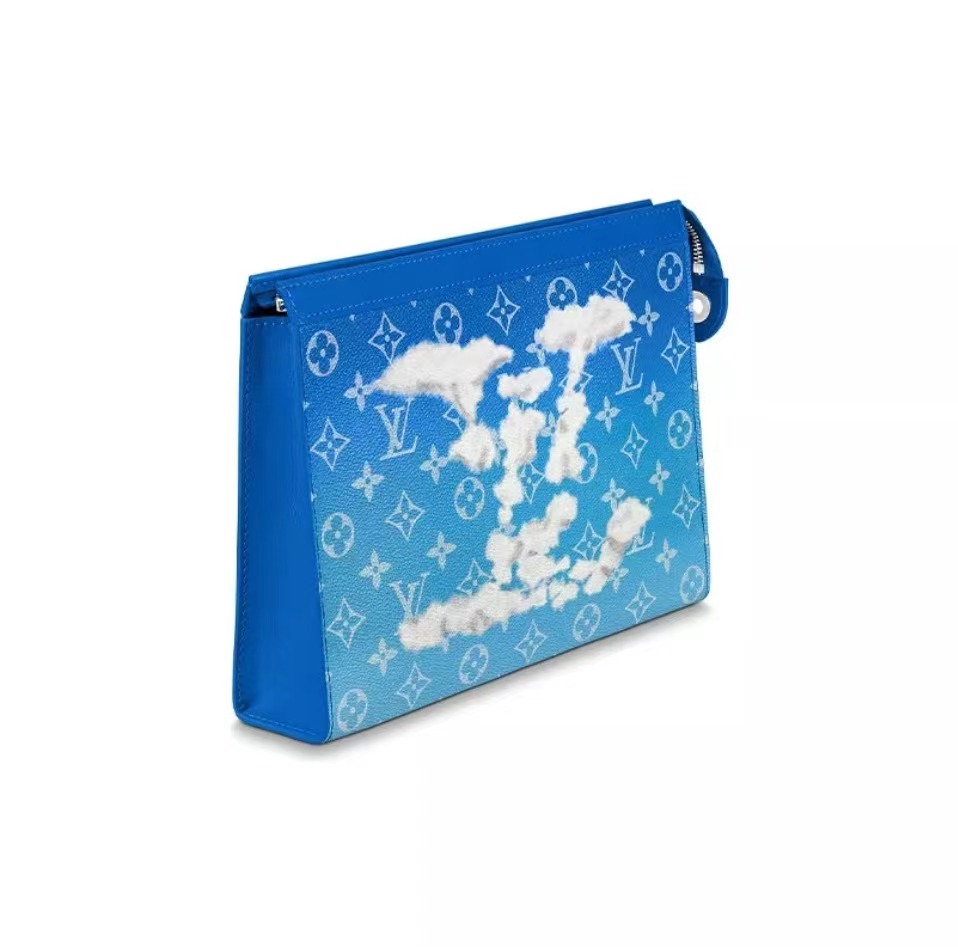 LOUIS VUITTON（ルイヴィトン） クラッチバッグ Pochette Voyage MM  27*21*3CM-BRAND OFF