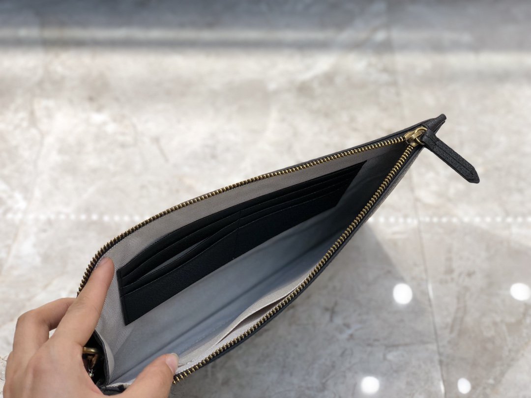 Gucci（グッチ）クラッチバッグ 29X19cm-BRAND OFF