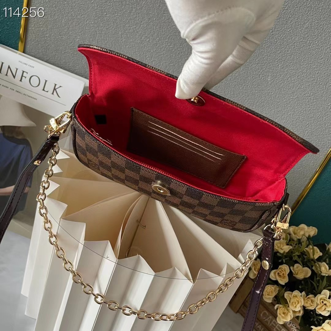LOUIS VUITTON ルイヴィトン Wallet On Chain Ivy M81992-BRAND OFF