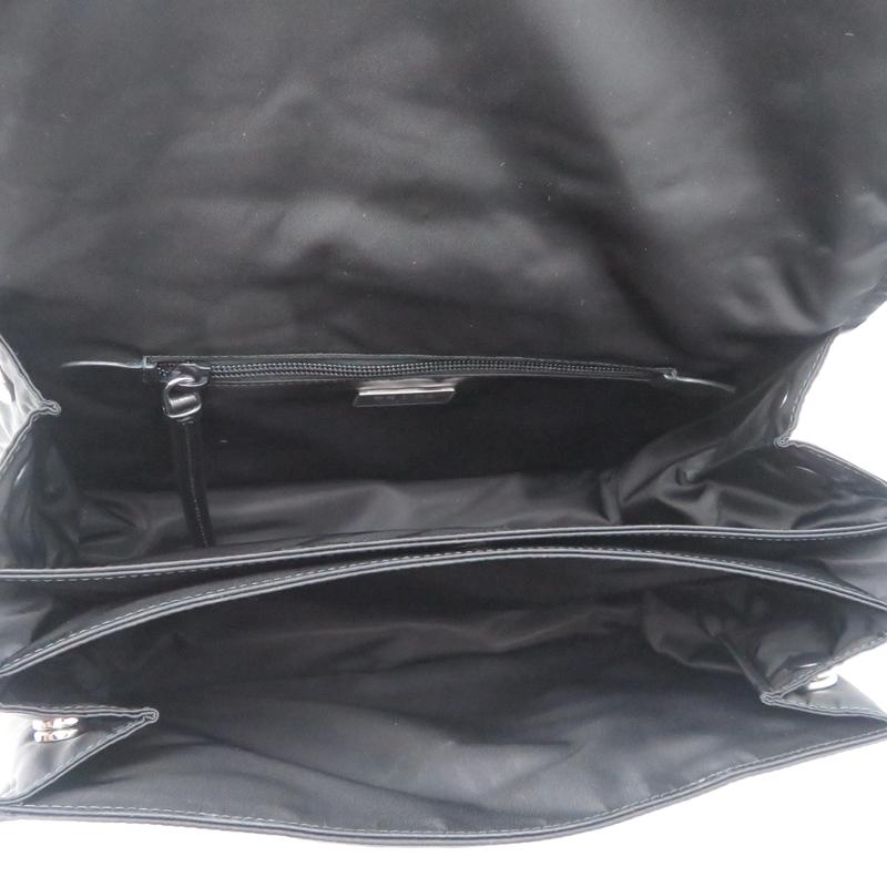 PRADA パデッド Re-Nylon ミディアム ショルダーバッグ 1BD255 ブラック