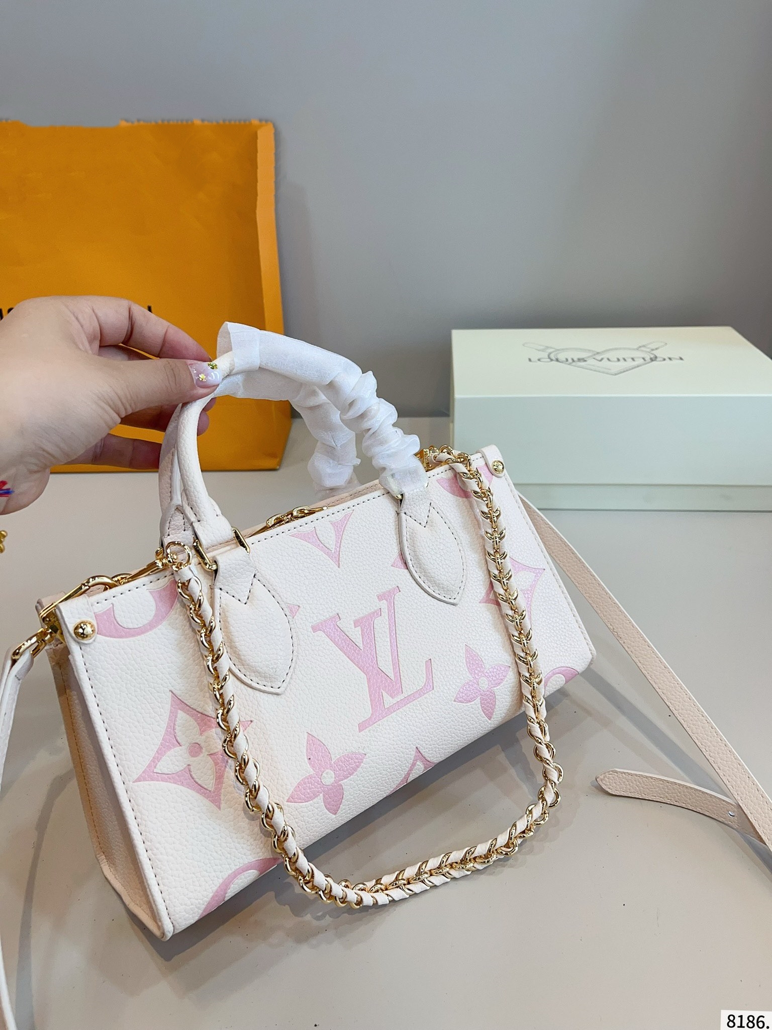 LOUIS VUITTON ルイヴィトン ★大人気 ONTHEGO ショルダーバッグ-BRAND OFF