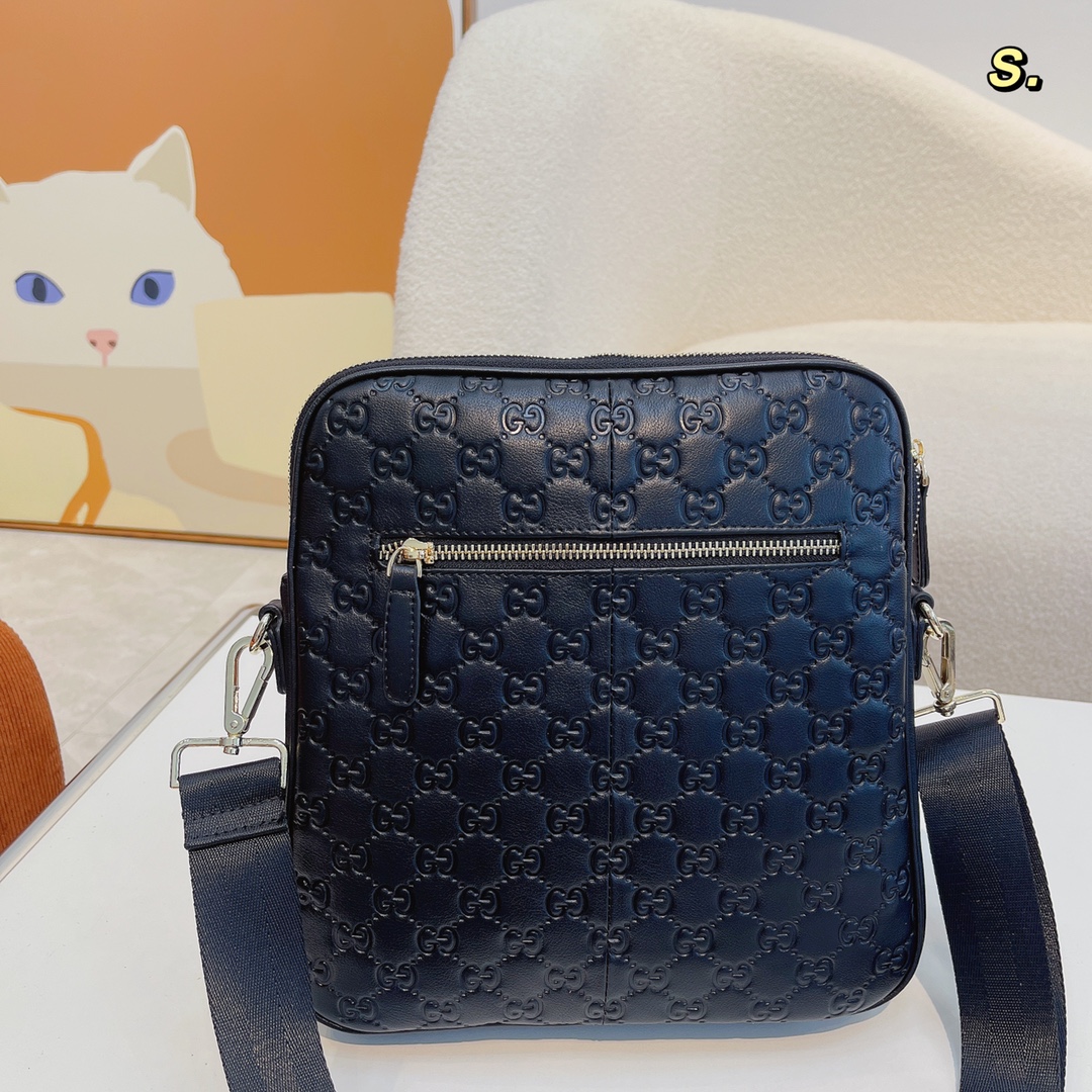 GUCCI（グッチ）クロスボディバッグ 25*5*27cm-BRAND OFF