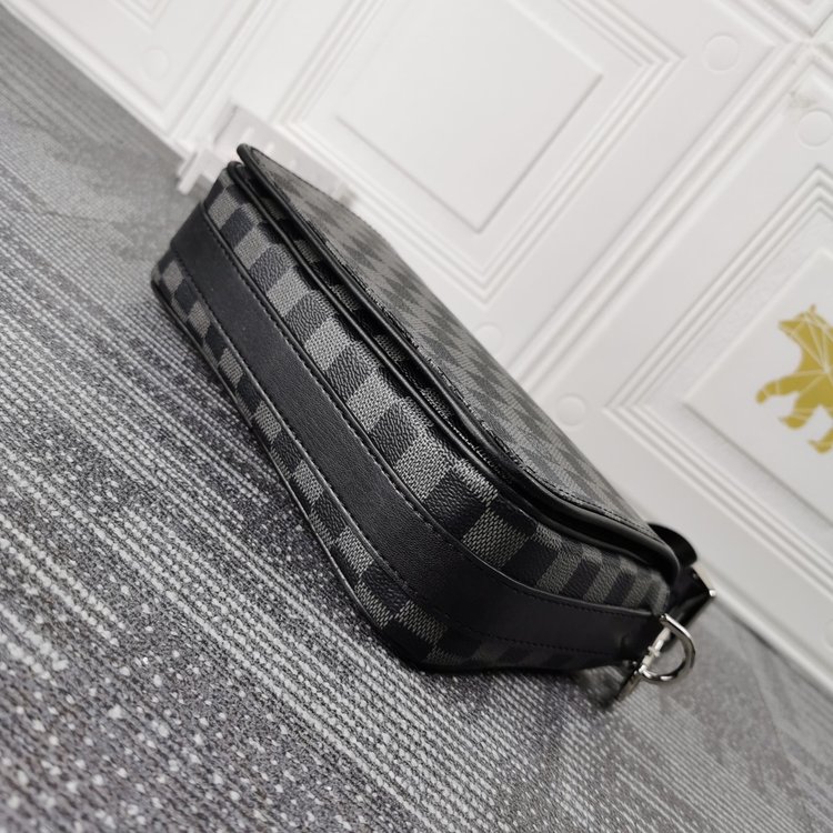 Louis Vuitton （ルイヴィトン） メッセンジャーバッグ 23.5x14x5cm-BRAND OFF