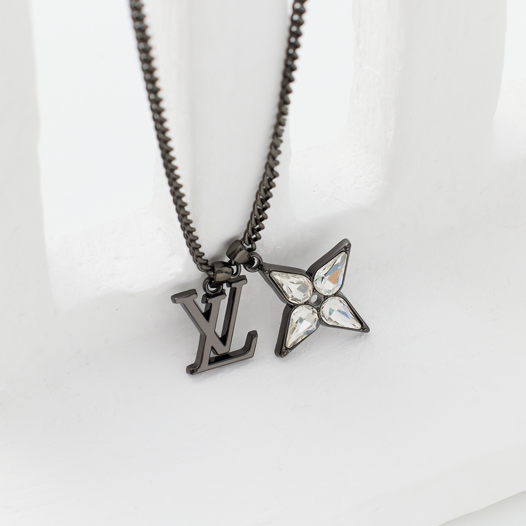 【2026】LV LOUIS VUITTON（ルイヴィトン）STAR BLOSSOM ネックレス-BRAND OFF