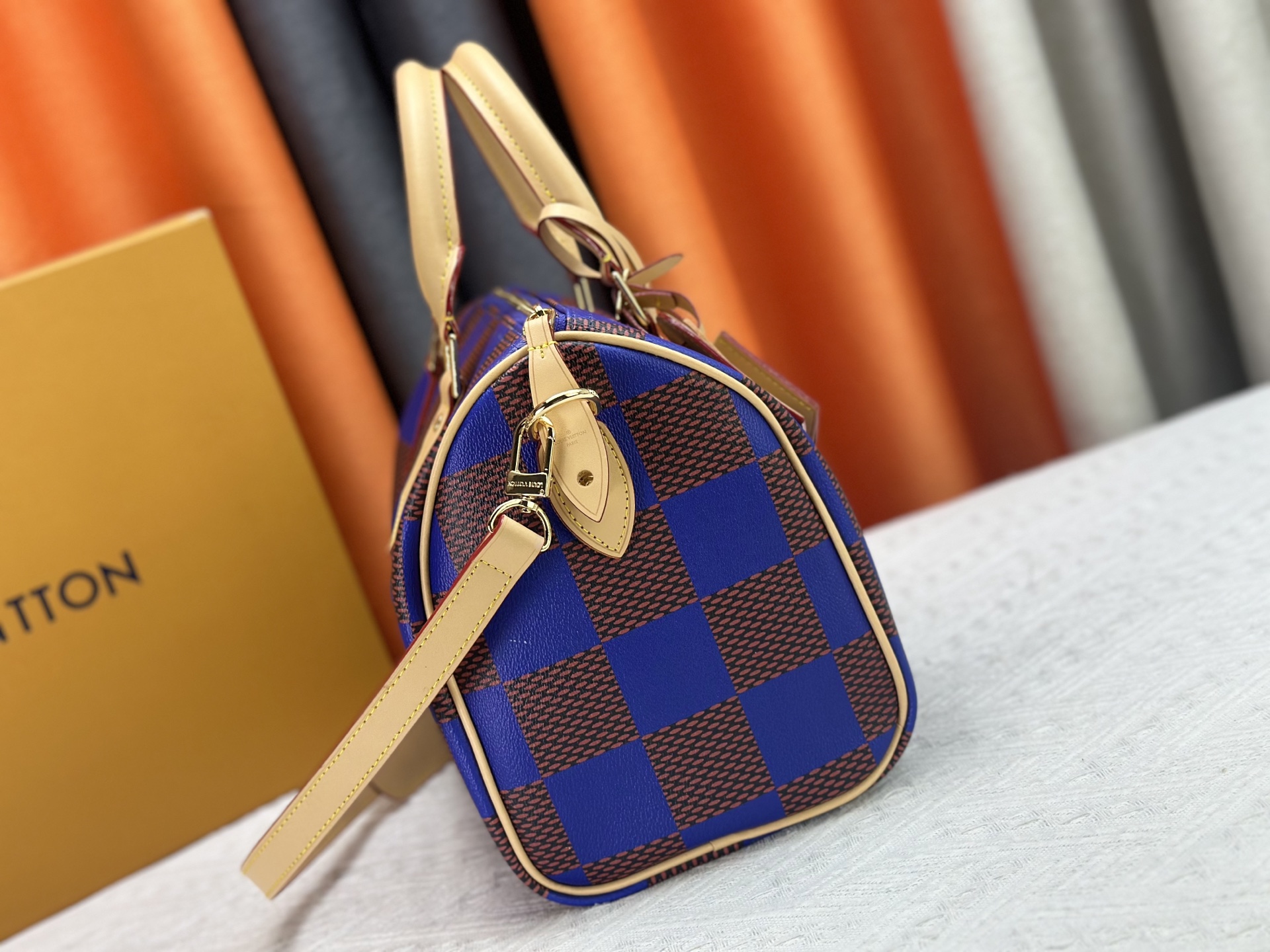 LOUIS VUITTON ルイヴィトン SEEDY SOFT 30 クロスボディバッグ-BRAND OFF