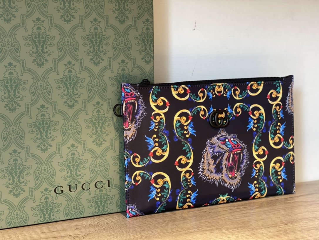 Gucci（グッチ）クラッチバッグ 29x18x3cm-BRAND OFF