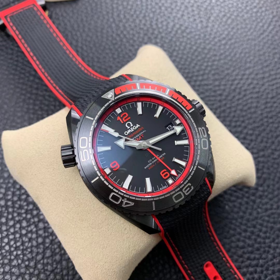 Omega Seamaster Planet Ocean Master Chronometer GMT Deep Black 215.92.46.22.01.003-BRAND OFF