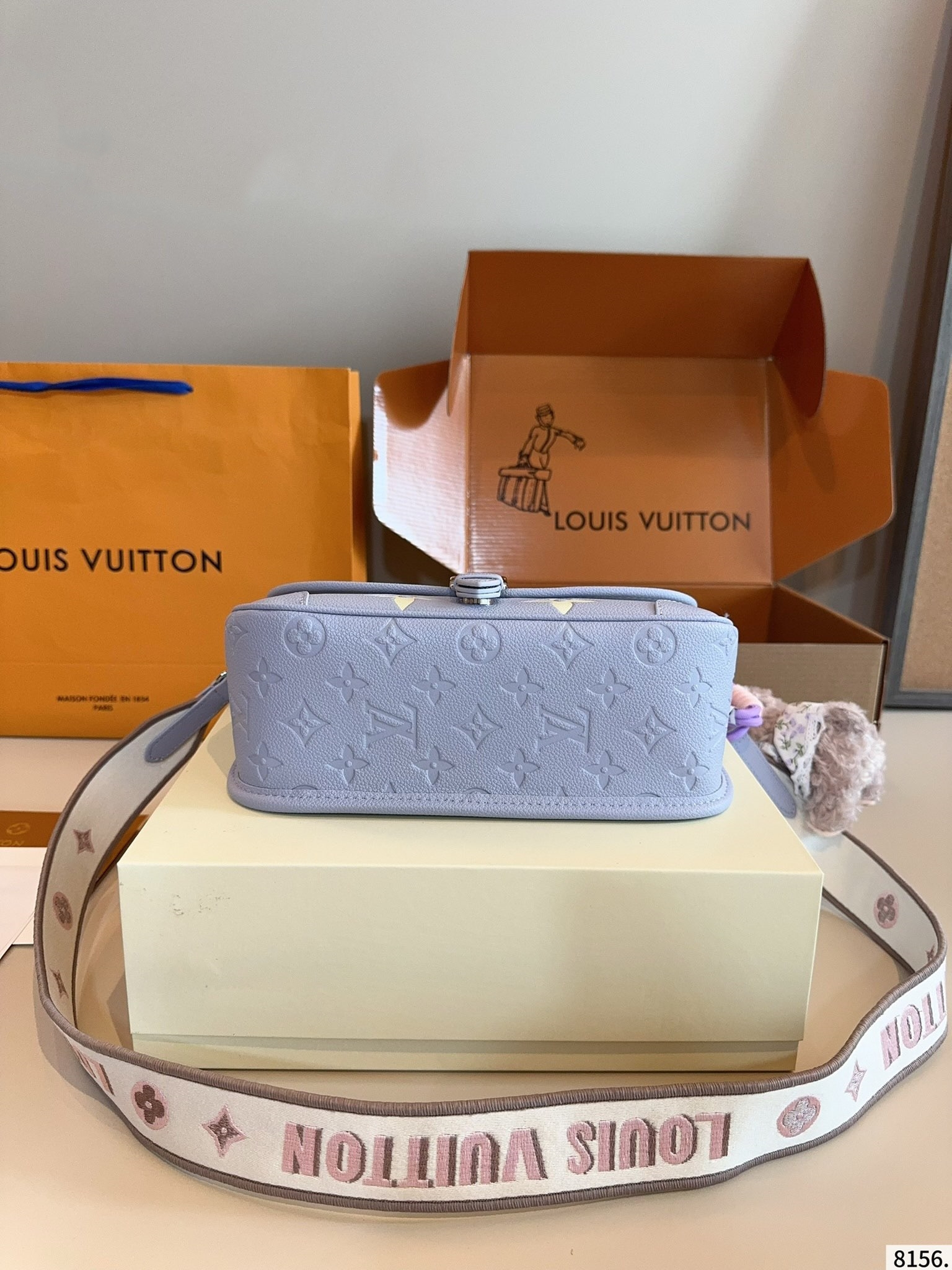 LOUIS VUITTON ルイヴィトン ★大人気 Diane ショルダーバッグ-BRAND OFF