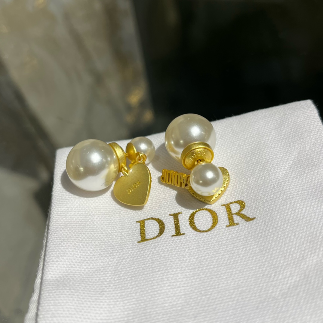 DIOR (ディオール) パール ピアス-BRAND OFF