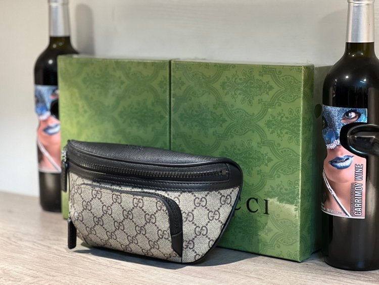 GUCCI(グッチ) GGスプリーム ベルトバッグ 2色-BRAND OFF