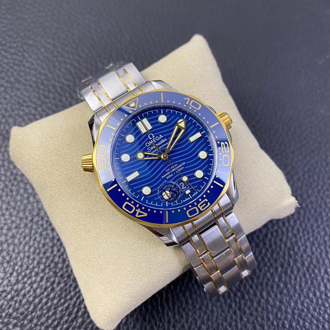 Omega Seamaster Diver 300M Co-Axial Master Chronometer 210.20.42.20.03.001-BRAND OFF