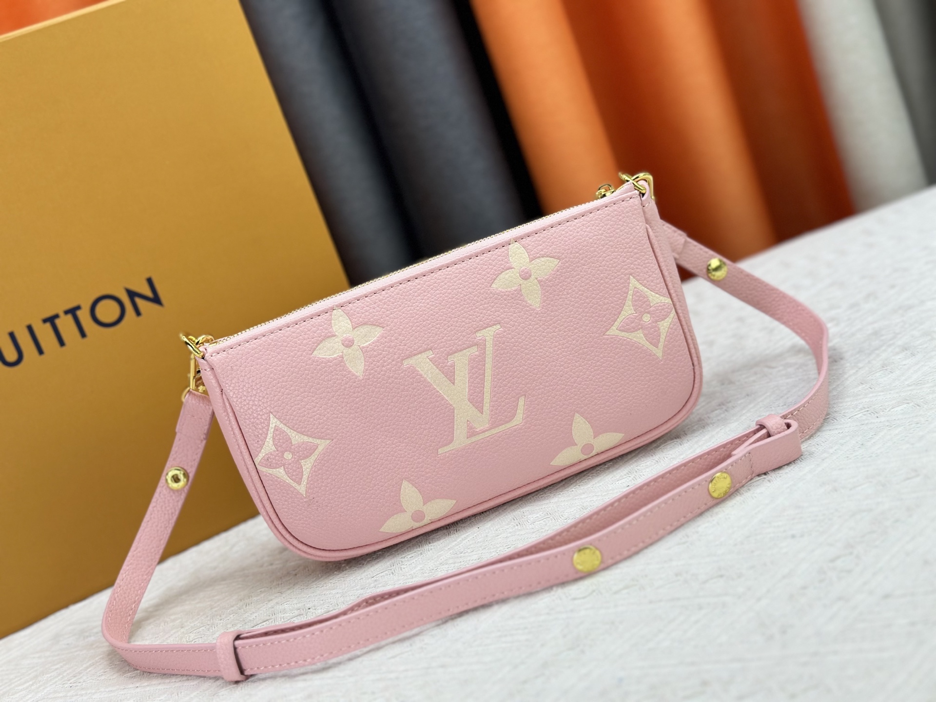 LOUIS VUITTON ルイヴィトン スリーピースのショルダーバッグ-BRAND OFF
