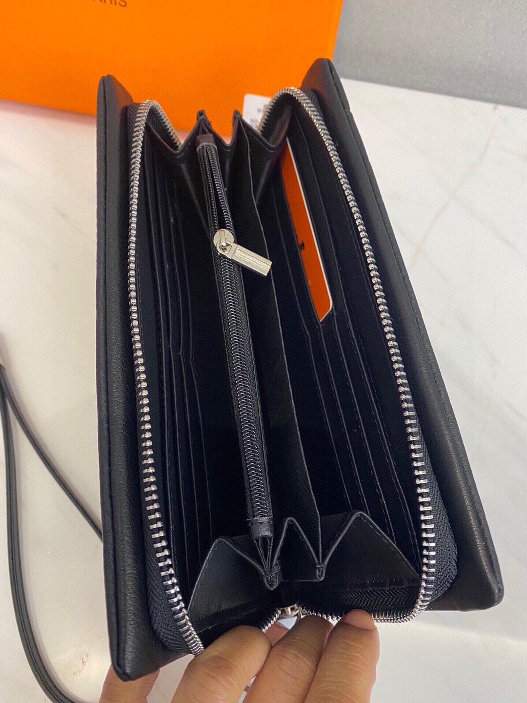 Hermes(エルメス) クラッチバッグ 財布 21x10cm-BRAND OFF