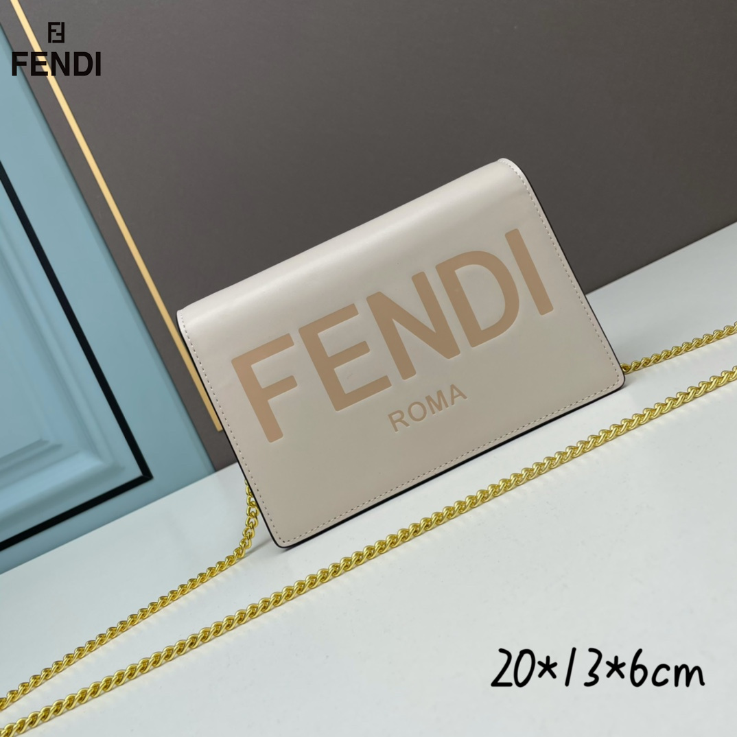 【FENDI 公式 旗艦店】フェンディ ショルダーバッグ 当日出荷 好評に付き再入荷！20*13*6CM-BRAND OFF