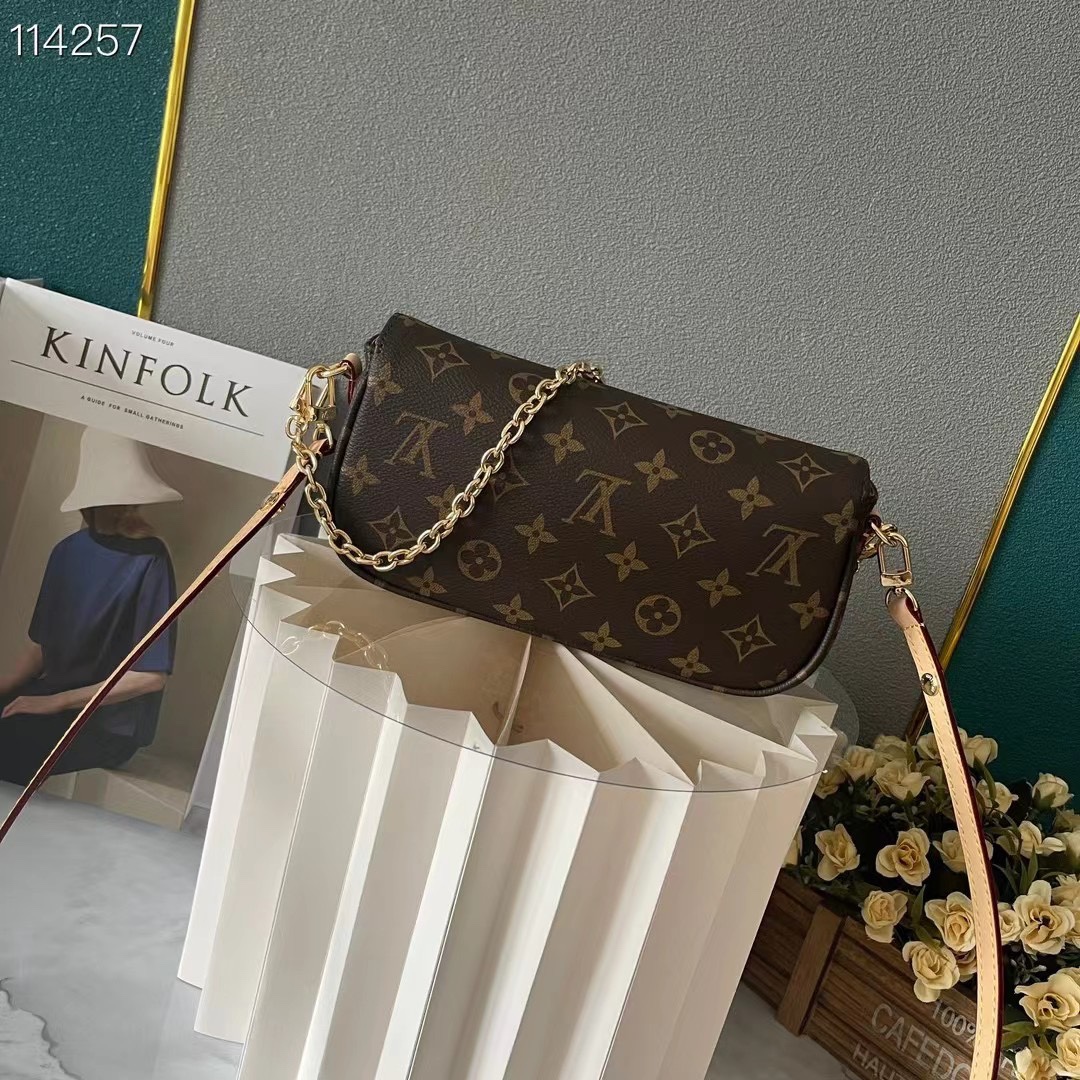 LOUIS VUITTON ルイヴィトン Wallet On Chain Ivy M81992-BRAND OFF