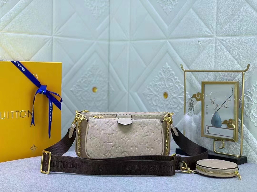 LOUIS VUITTON ルイヴィトン 3点セットのバッグ M44823-BRAND OFF