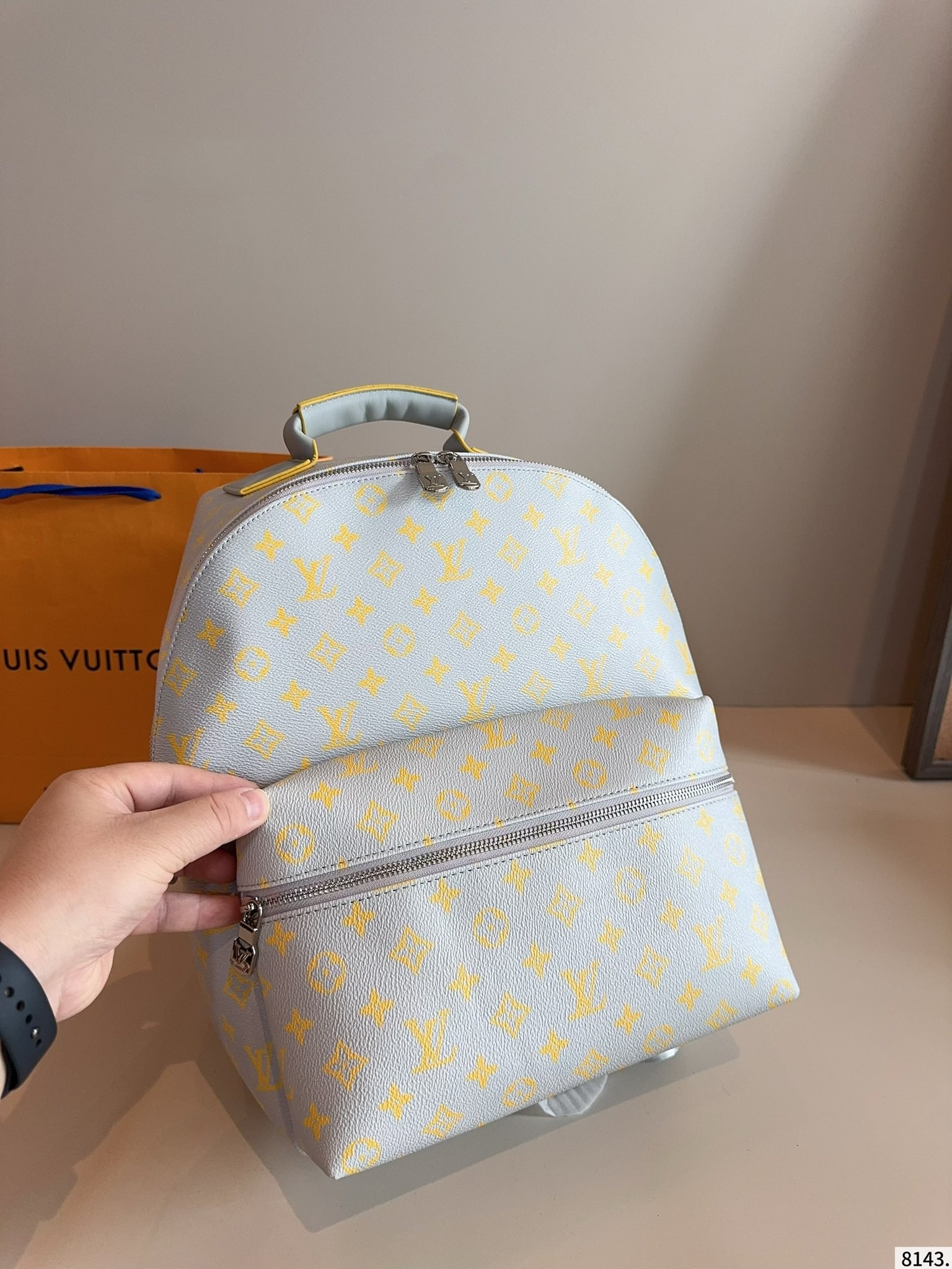 大人気定番商品★LOUIS VUITTON ルイヴィトン バックパック-BRAND OFF