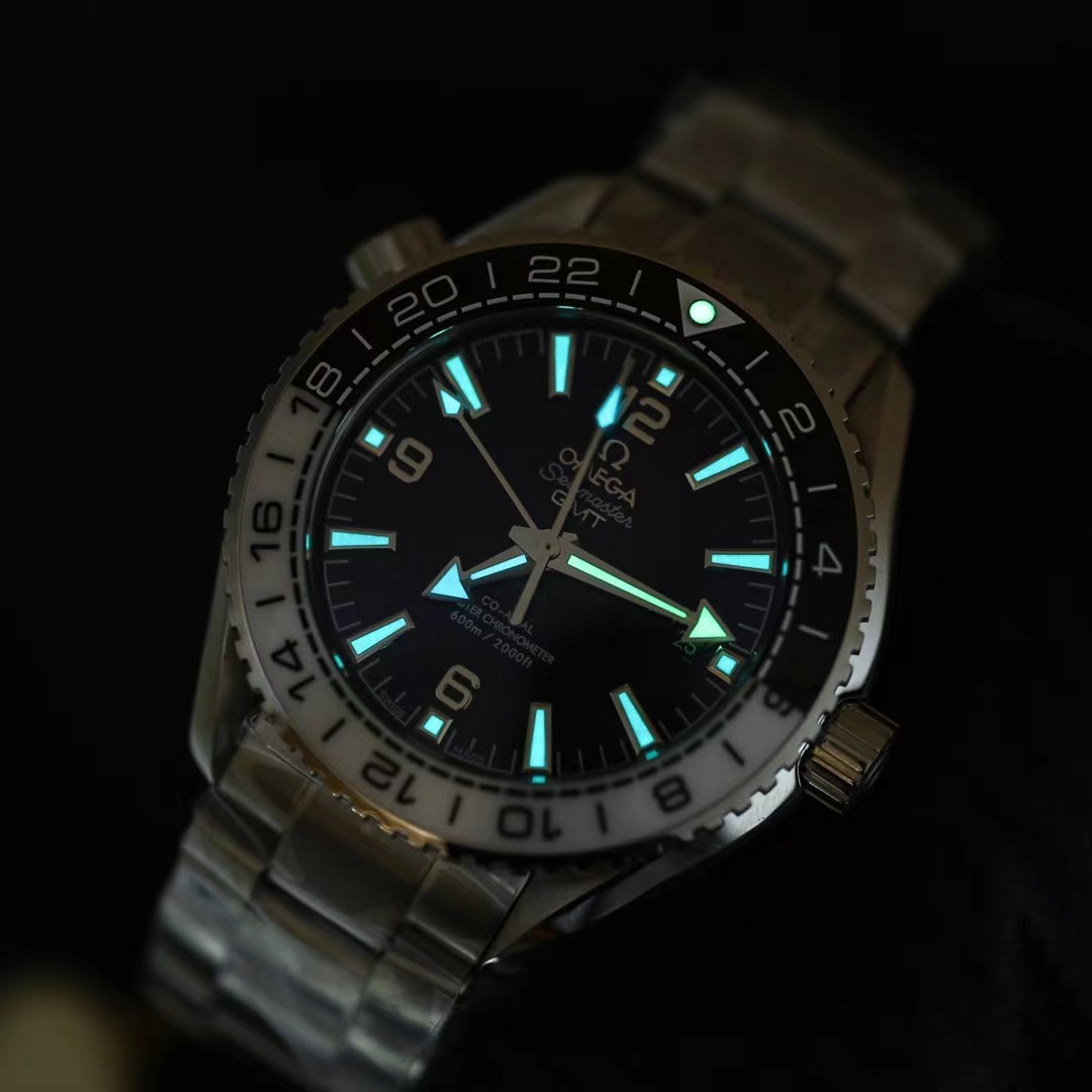 Omega Seamaster Planet Ocean Co-Axial Master Chronometer GMT 215.30.44.22.01.001-BRAND OFF