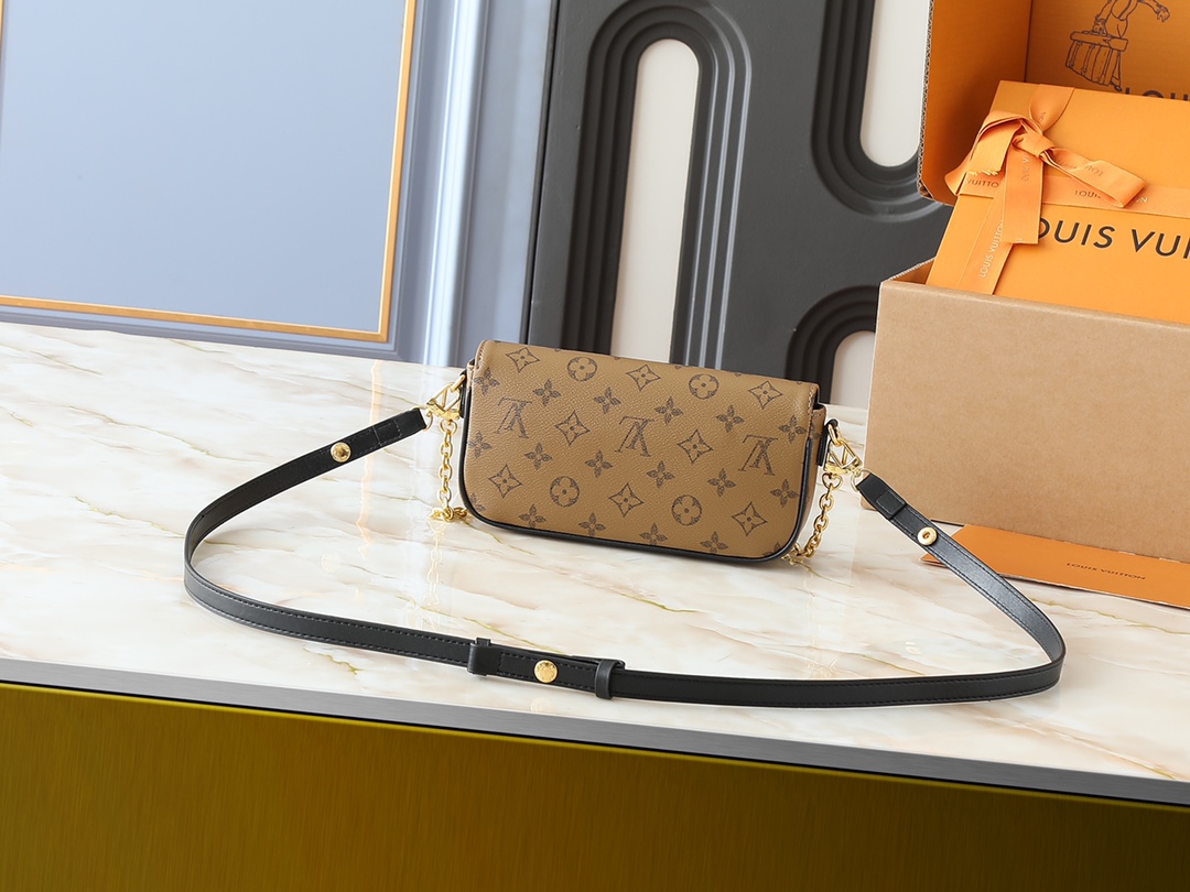 LOUIS VUITTON ルイヴィトン Wallet on Chain Ivy ショルダーバッグ M26587-BRAND OFF