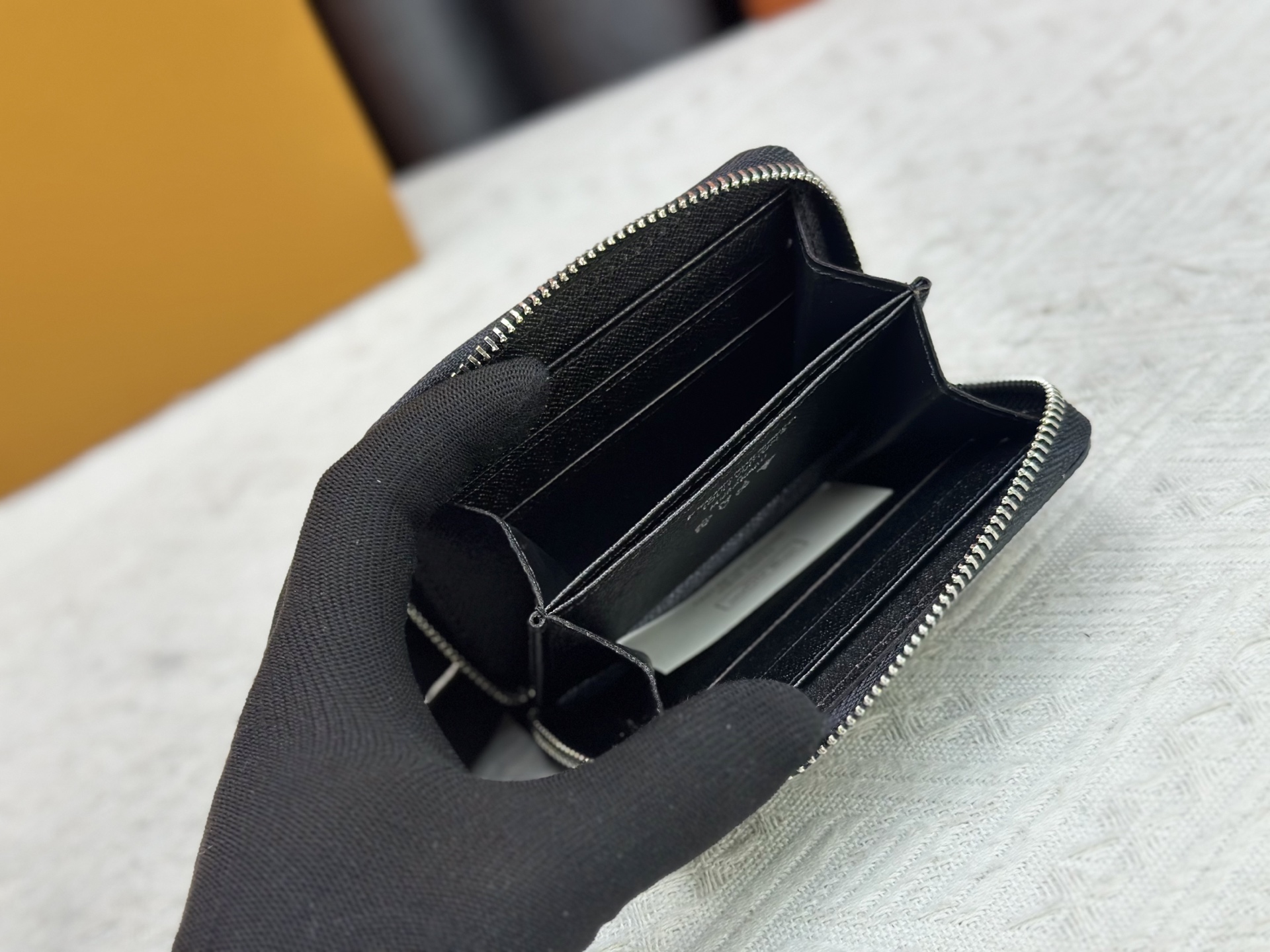 LOUIS VUITTON（ルイヴィトン）Zippy 財布 M60067 11*8*2CM-BRAND OFF