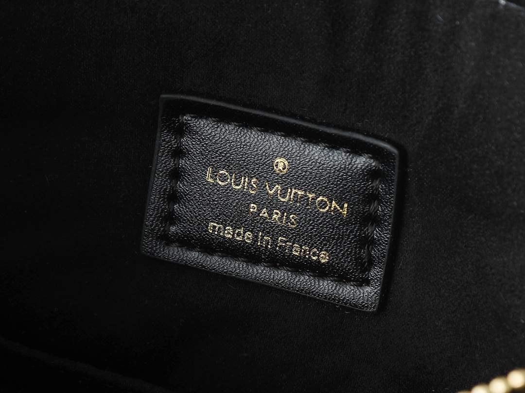 LOUIS VUITTON ルイヴィトン  SURENE BB クロスボディバッグ-BRAND OFF