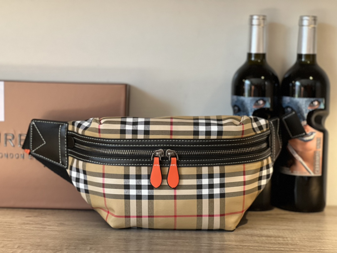 【BUREERRY公式 旗艦店】（バーバリー） ウエストポーチ 28cmX16cm-BRAND OFF