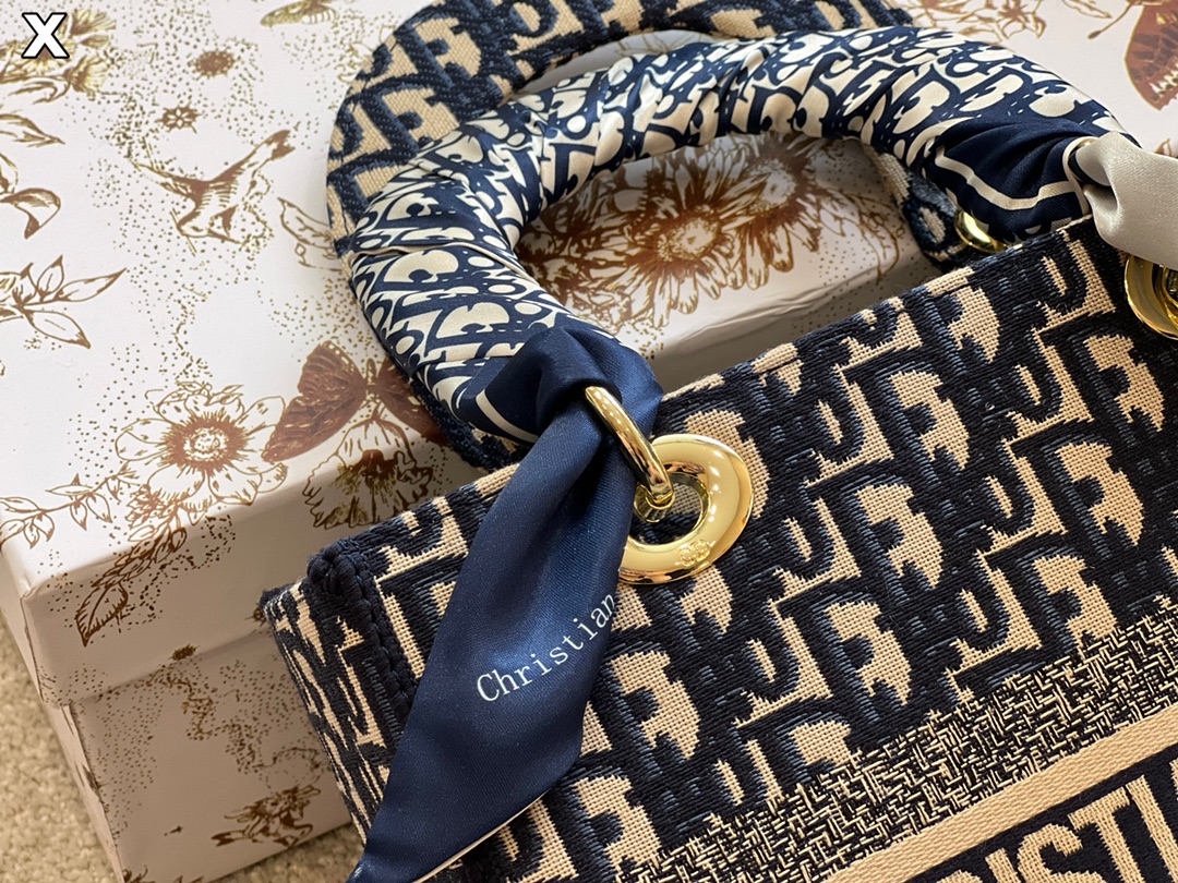 Diorディオールダイアモンドバッグ 21秋冬新作高級立体刺繍-BRAND OFF
