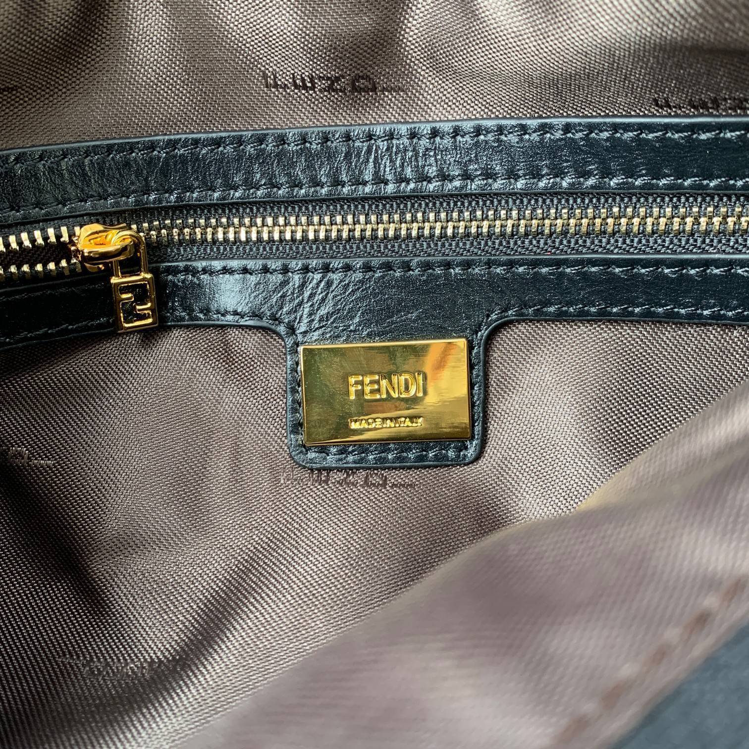 FENDI（フェンディ） メッセンジャーバッグ 30X24X5 CM-BRAND OFF