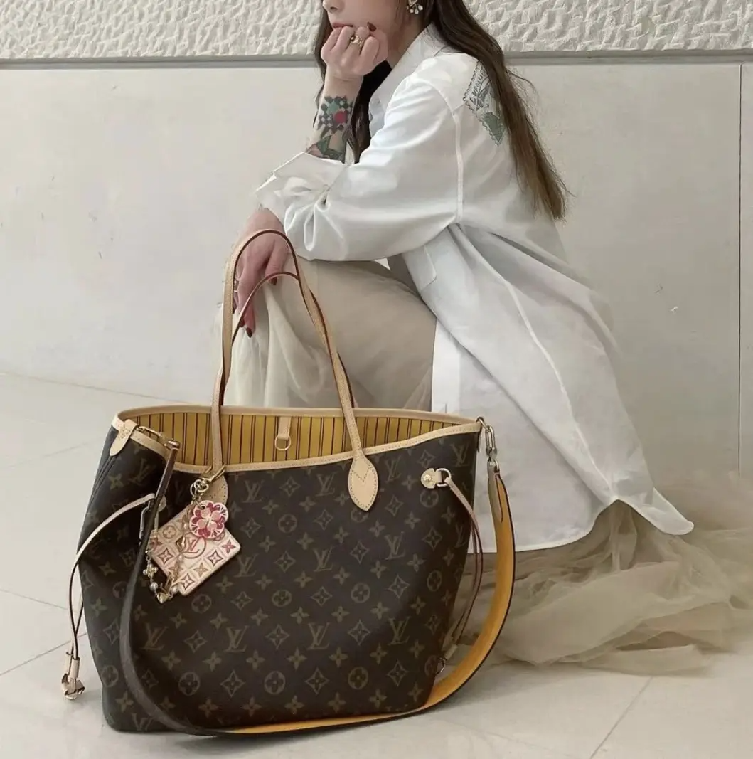 【可愛い♪】Louis Vuitton★ネヴァーフル インサイド アウト M12096 M11947-BRAND OFF