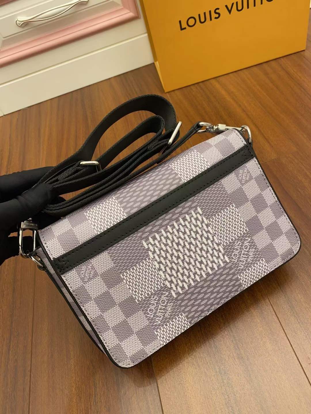 Louis Vuittonステュディオ メッセンジャー N50014-BRAND OFF