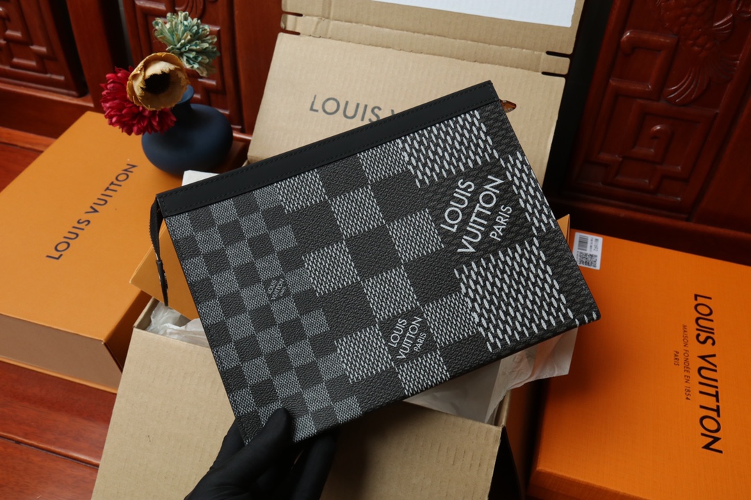 LOUIS VUITTON（ルイヴィトン）POCHETTE VOYAGE クラッチバッグ N41696-BRAND OFF