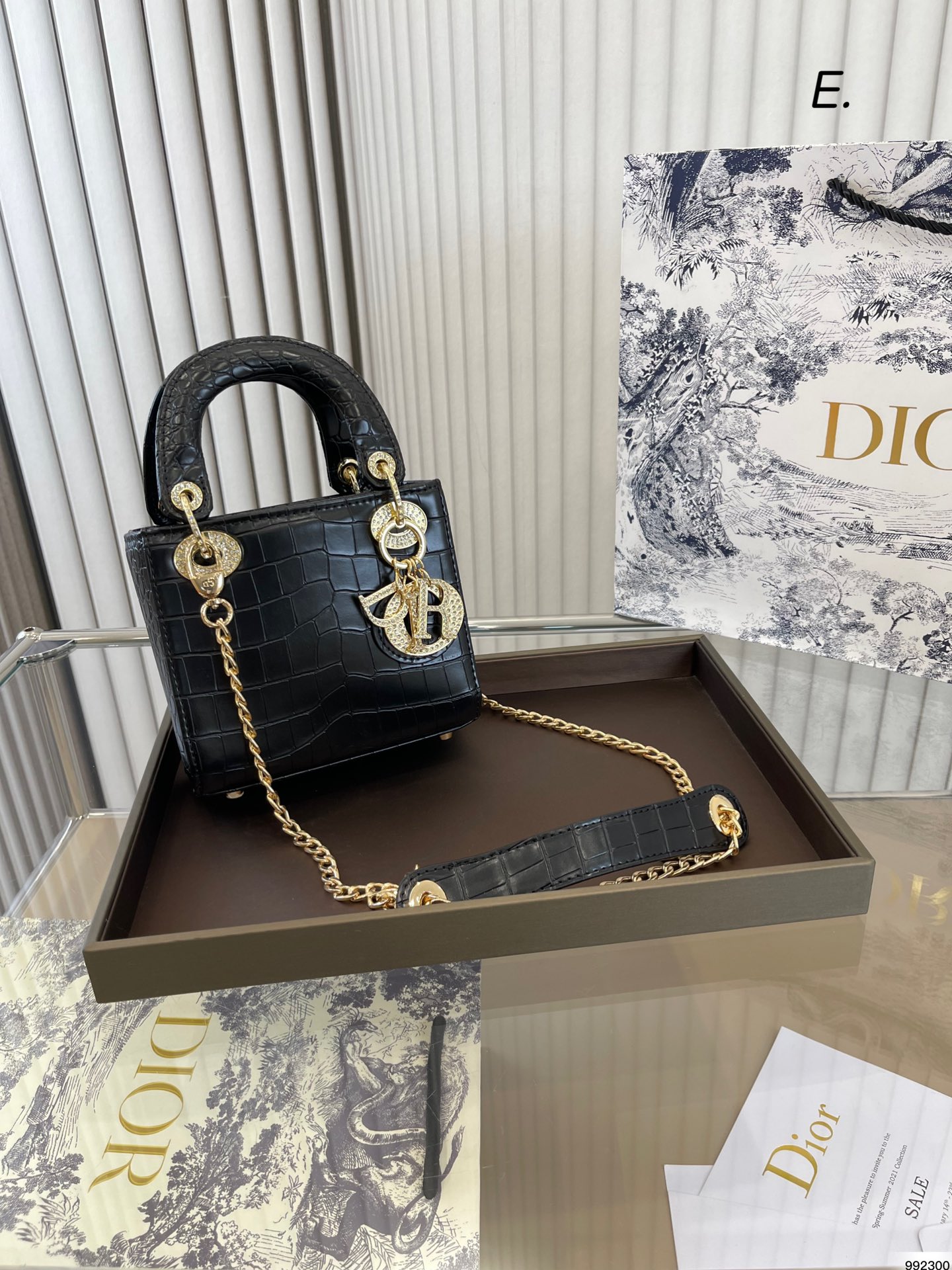 累積売上総額第１位 Diorダイアモンドバッグ♥️-BRAND OFF