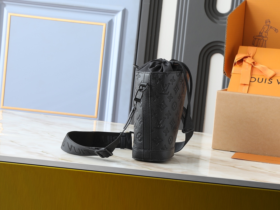 LOUIS VUITTON ルイヴィトン M82248 Noé ショルダーバッグ-BRAND OFF