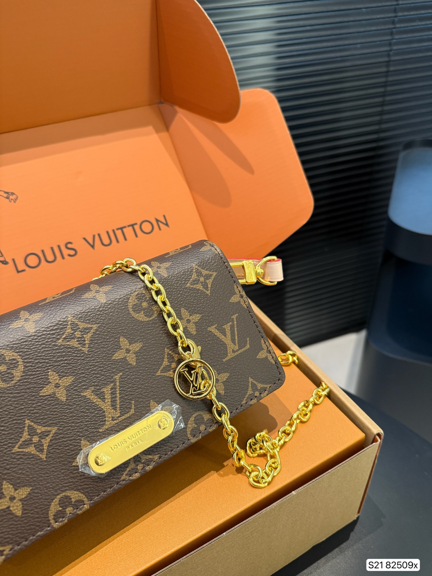 【LOUIS VUITTON旗艦店】ルイヴィトン Wallet On Chain Lily ハンドバッグ M82509-BRAND OFF