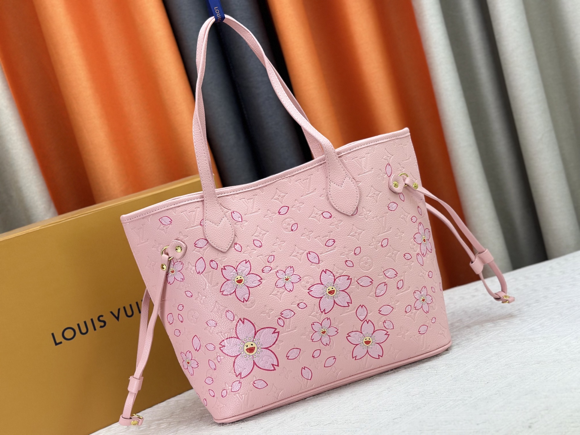 LOUIS VUITTON ルイヴィトン Neverfull 村上 隆 ミドルサイズのハンドバッグ-BRAND OFF