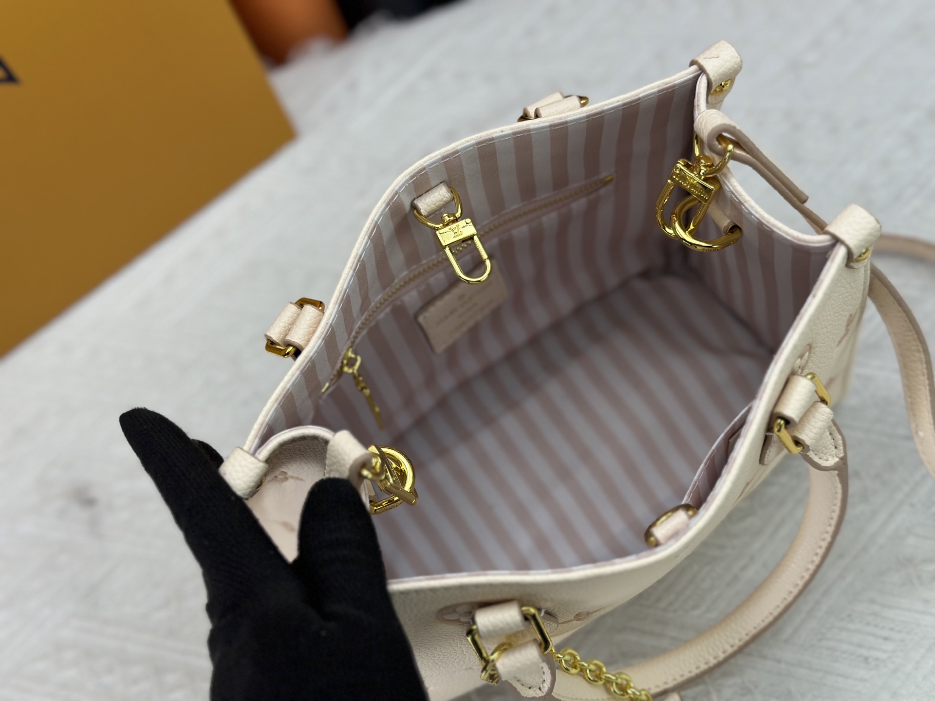 LOUIS VUITTON ルイヴィトン OnTheGo ハンドバッグ M14403-BRAND OFF