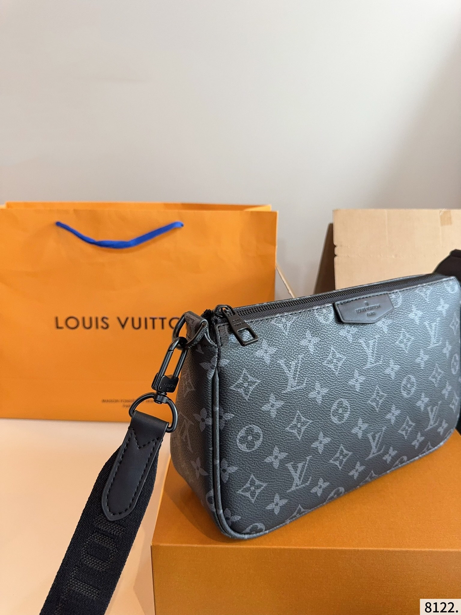大人気定番商品★LOUIS VUITTON ルイヴィトン メッセンジャーバッグ M11741-BRAND OFF
