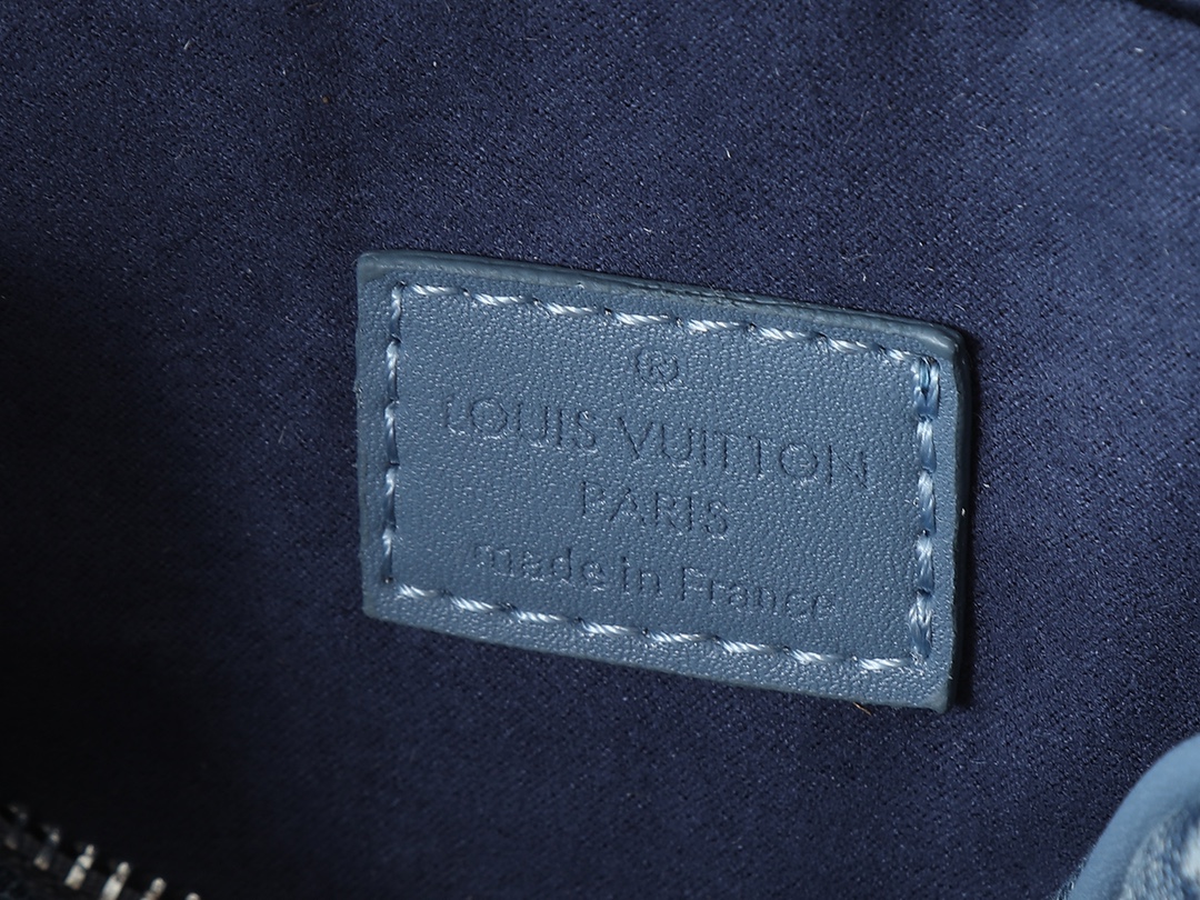 LOUIS VUITTON ルイヴィトン Nano Porte Documents Voyage M82770-BRAND OFF