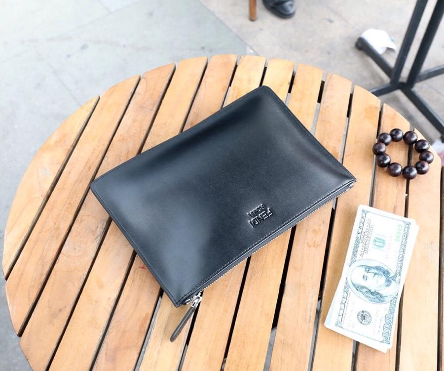 FENDI（フェンディ）クラッチバッグ 30X20X1CM-BRAND OFF