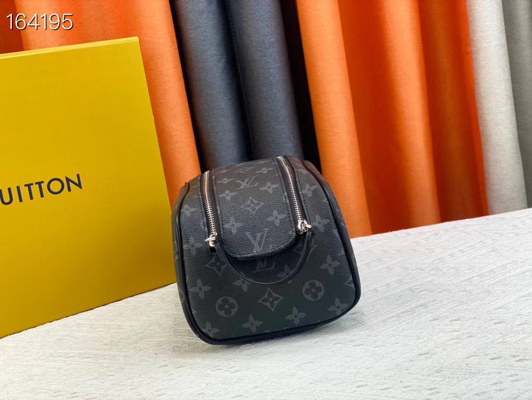 LOUIS VUITTON ルイヴィトン DOPP KIT  トイレタリーバッグ-BRAND OFF