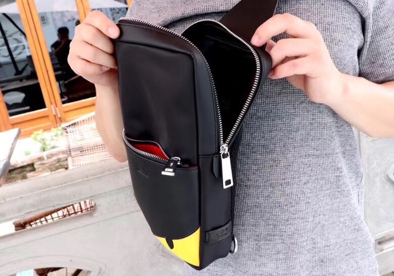 【FENDI 公式 旗艦店】フェンディ チェストバッグ 当日出荷 好評に付き再入荷！30*17*6CM-BRAND OFF