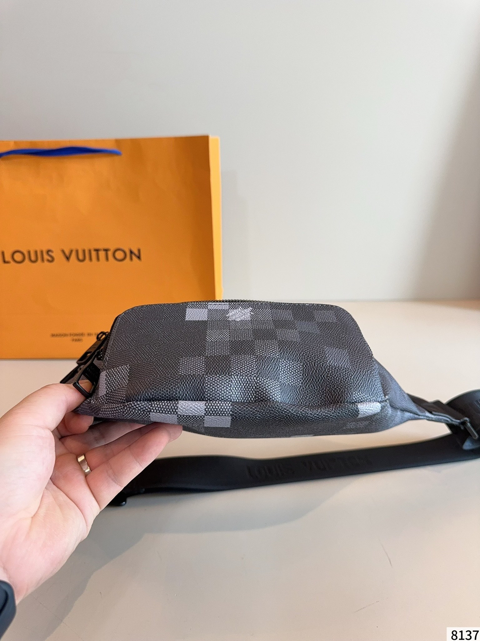 LOUIS VUITTON ルイヴィトン ★超人気ウエストバッグ チェストバッグ-BRAND OFF