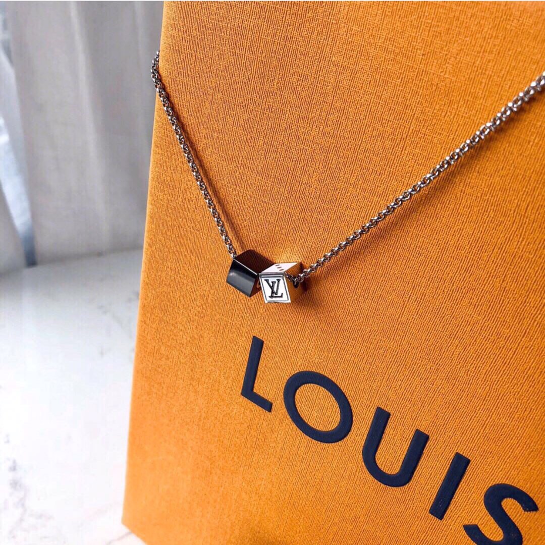 LOUIS VUITTON（ルイヴィトン）ダイス ネックレス-BRAND OFF