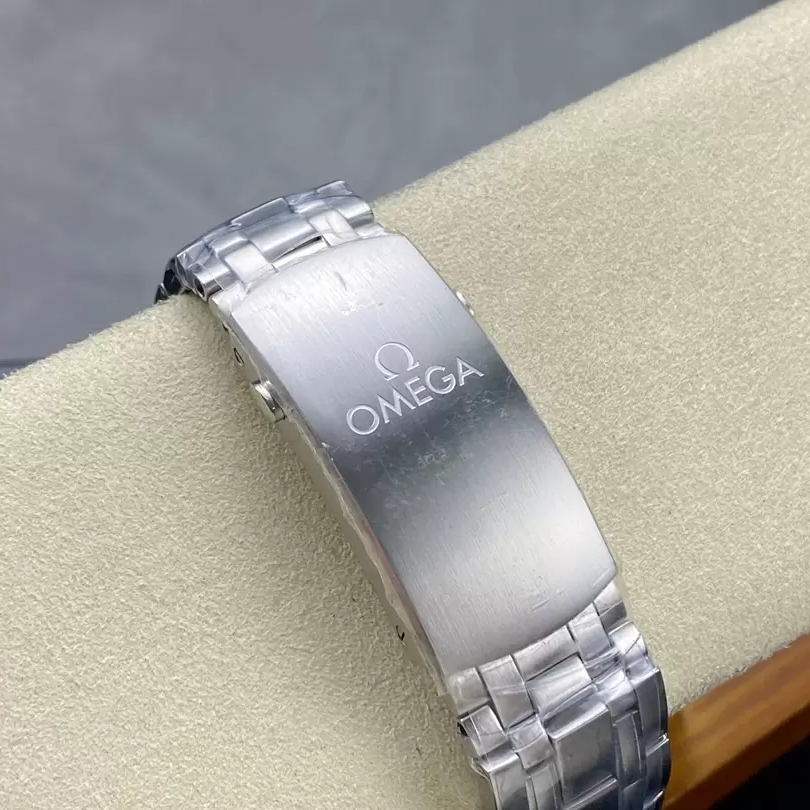 オメガシーマスター ダイバー300M コーアクシャル マスター クロノメーター 210.30.42.20.03.003-BRAND OFF