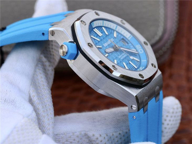 オーデマ ピゲ ロイヤルオーク オフショア ダイバー ブティック限定モデル 15710ST.OO.A032CA.01-BRAND OFF
